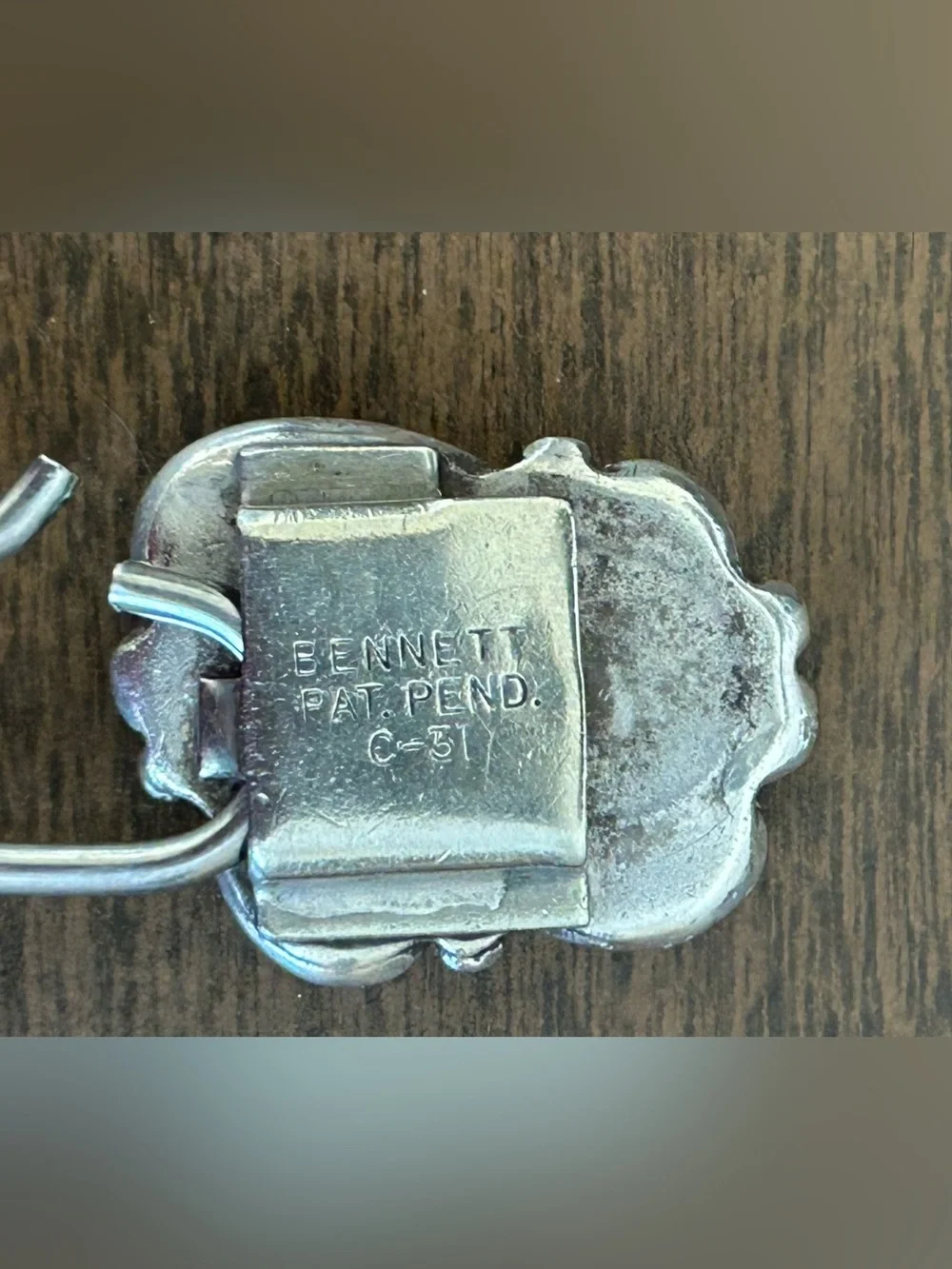 VINTAGE NATIVE AMERICAN SILVER & TURQUOISE STONE BENNETT PAT PEND C-31 KEYRING